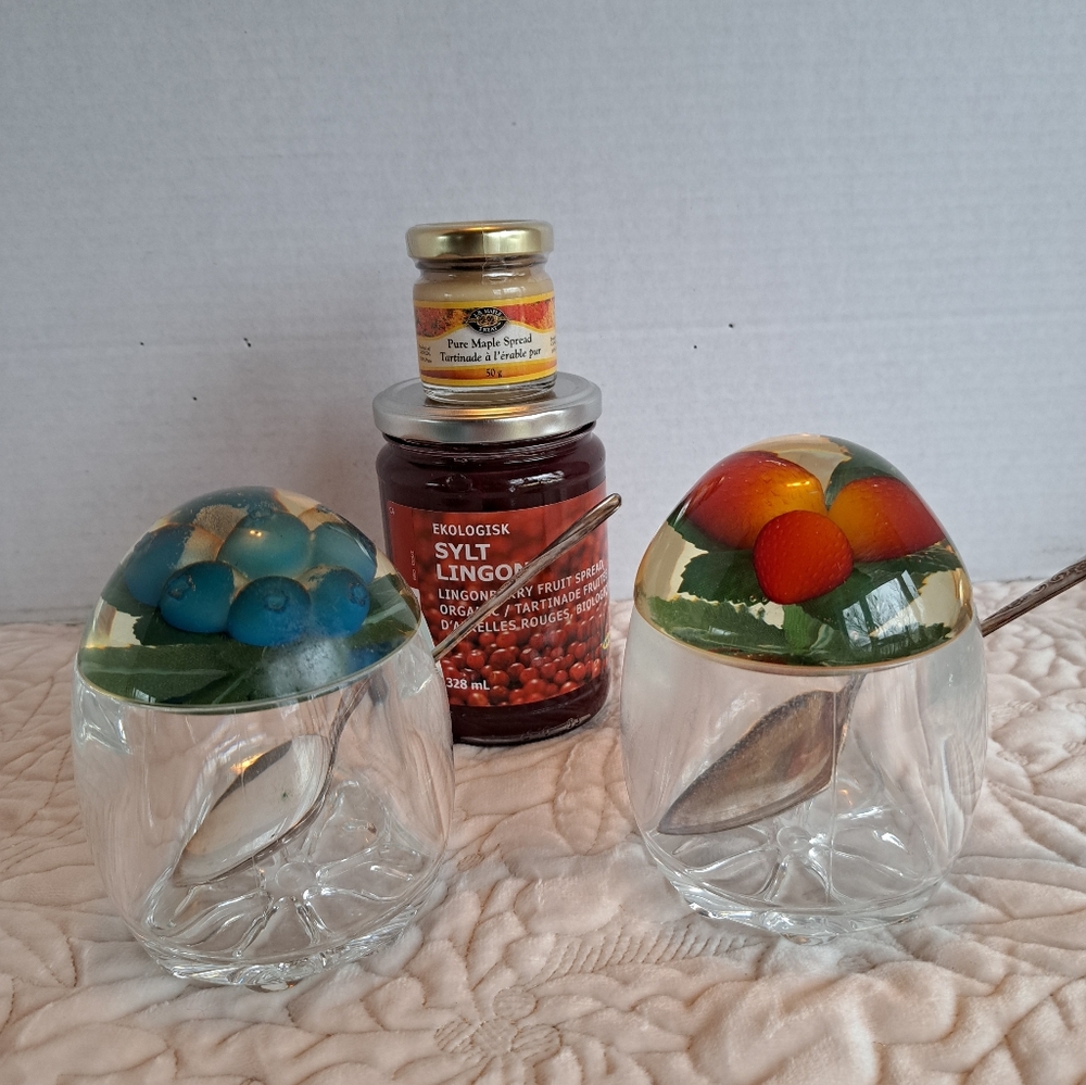 Vintage 1960s Lucite Strawberry Jam Jar Preserve Faux Fruits Inclusion Dome